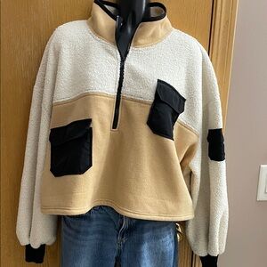 Urban Outfitters Cream and Tan Fleece Pullover